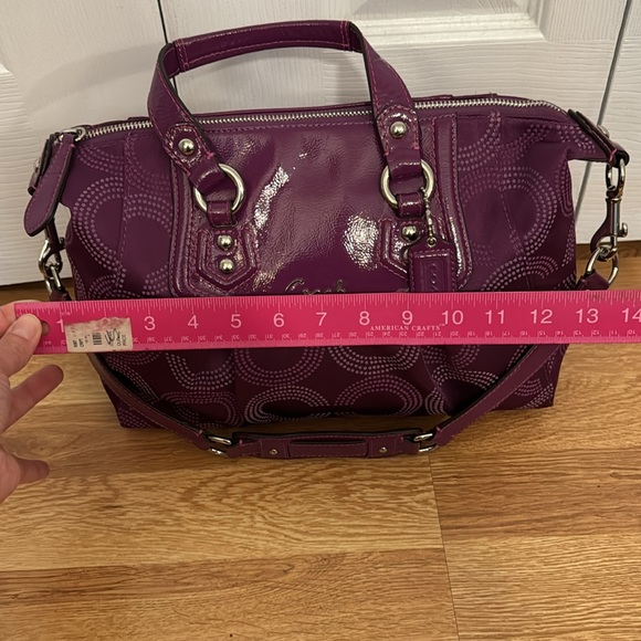 Coach purple hand bag - Picture 2 of 9